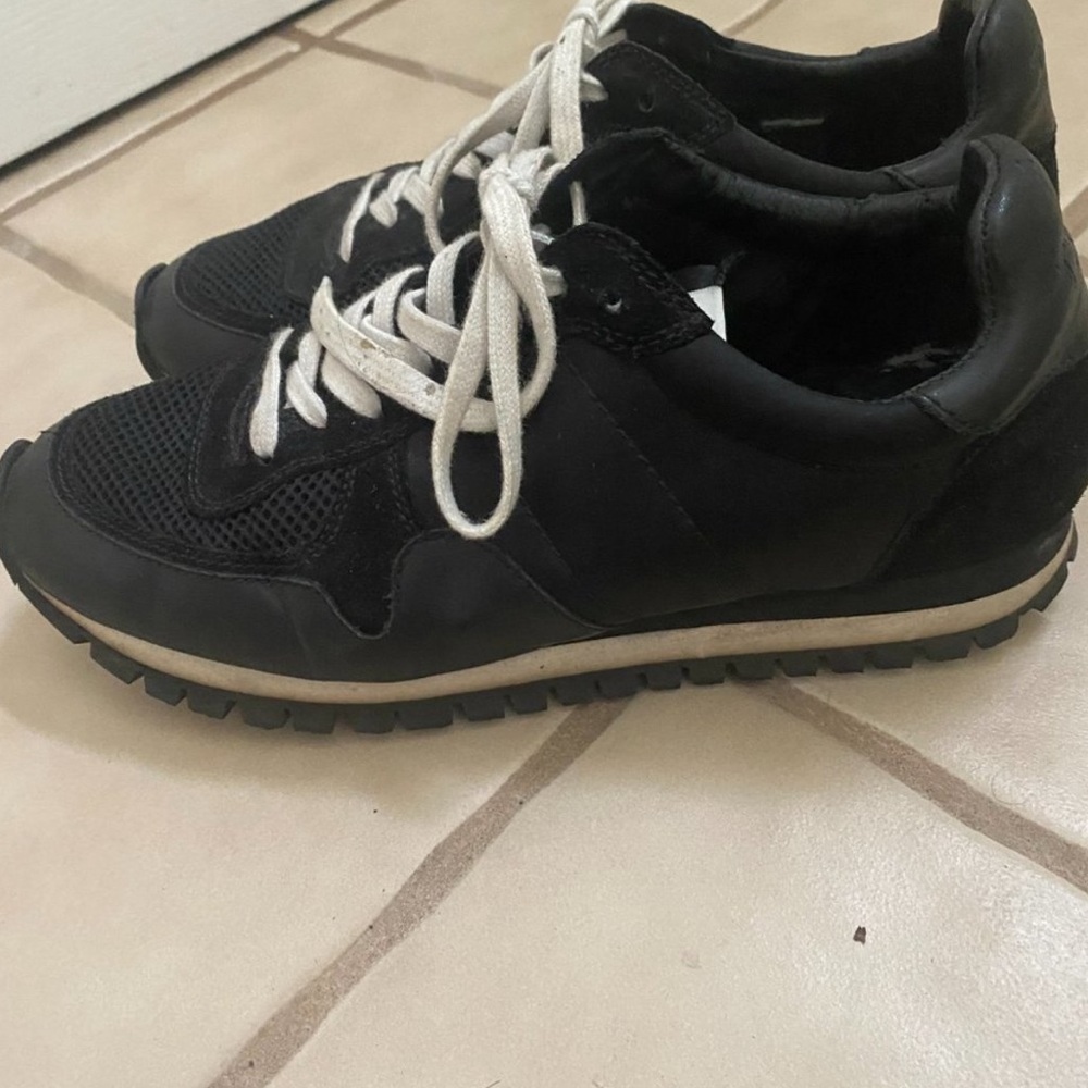 Sandro Sneakers